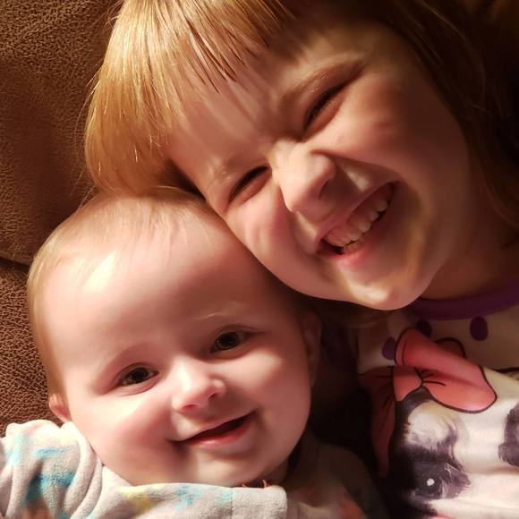 Meet your Posher, Lori - Picture 1 of 1